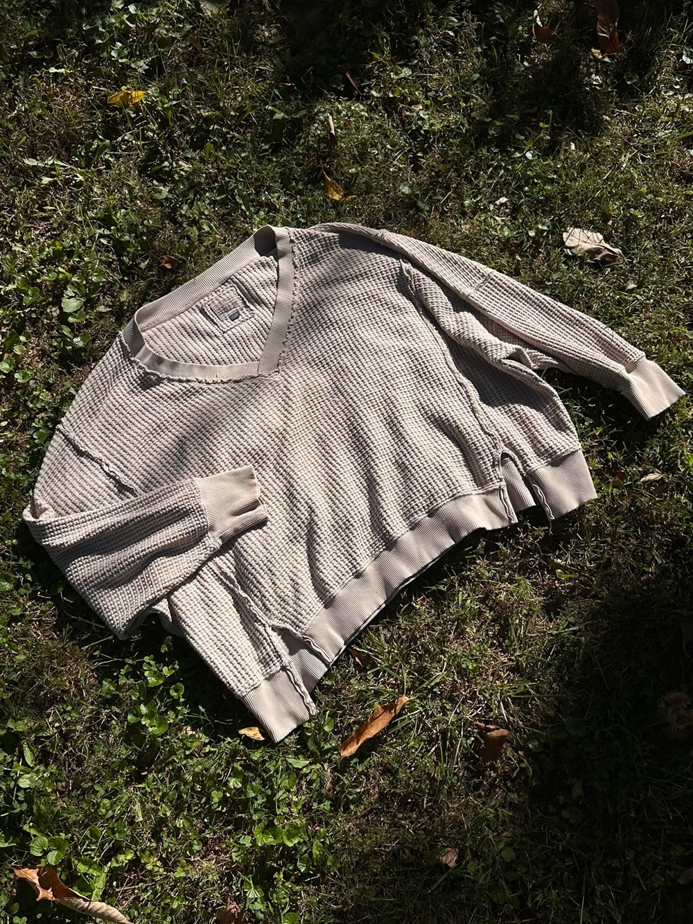 Aerie Oversized Relaxed V-Neck Waffle Sweater in Light Taupe Size XL